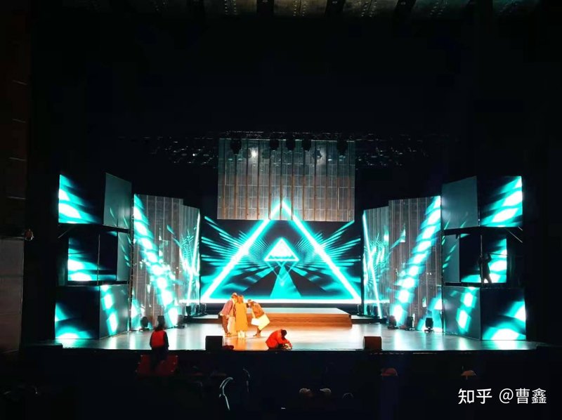 广告制作:时代的笔触